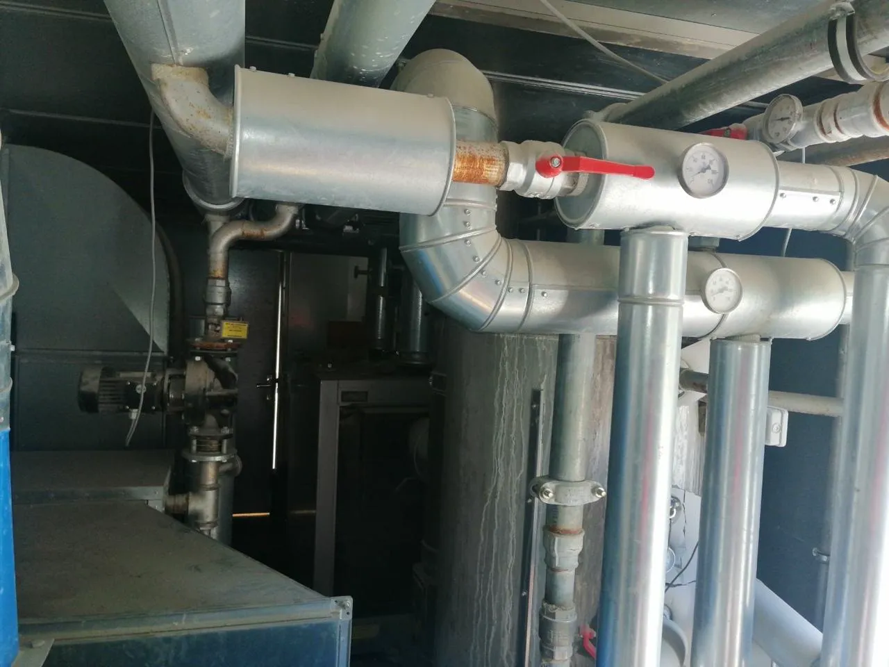 ELBA EBCD 60 – sustav grijanja s cijevima i ventilima unutar postrojenja